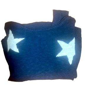 Maurices sweater with stars. Size S 100% acrylic